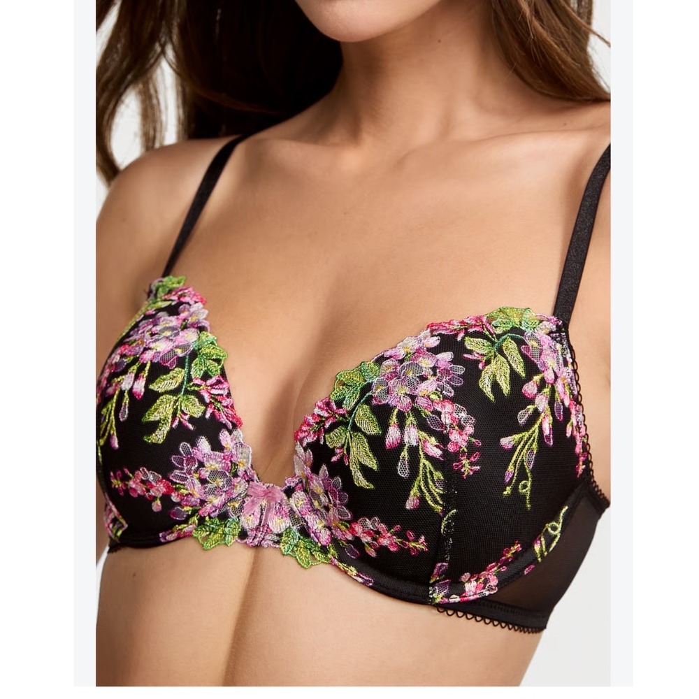 NEW Victoria's Secret Wisteria Embroidery Push-Up Bra Black Floral 34DD